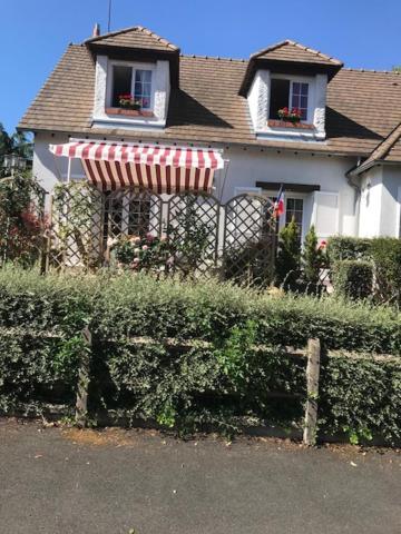 Saint-Cyr-en-ValClos Du Bourg住宿加早餐旅馆 外观 照片